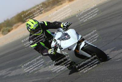 media/Mar-28-2022-Superbike Trackdays (Mon) [[b8603d0f67]]/Open Track Time/Turn 3 Inside/